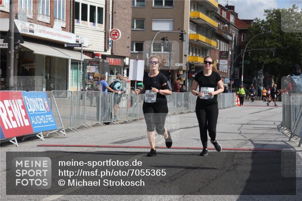 15.09.2024 - PSD Bank Halbmarathon Michael Strokosch http://msf.ph/oto/7055365 15.09.2024 12:41:11 Ziel 3354, 3355, 3462 meine-sportfotos.de