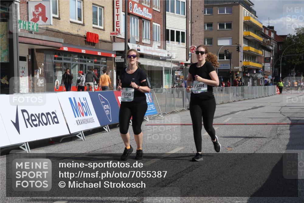 15.09.2024 - PSD Bank Halbmarathon Michael Strokosch http://msf.ph/oto/7055387 15.09.2024 12:41:14 Ziel 3354, 3355 meine-sportfotos.de