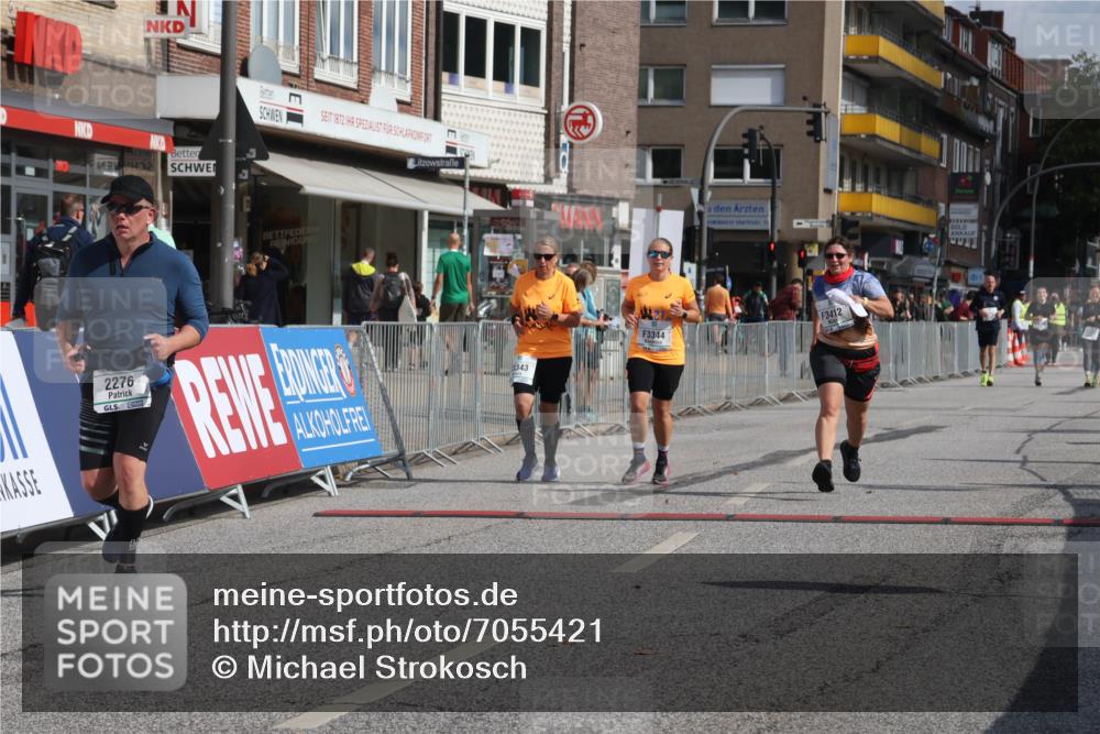 15.09.2024 - PSD Bank Halbmarathon Michael Strokosch http://msf.ph/oto/7055421 15.09.2024 12:41:45 Ziel 2276, 3343, 3344, 3412 meine-sportfotos.de