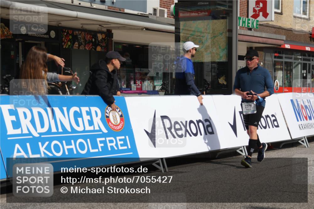 15.09.2024 - PSD Bank Halbmarathon Michael Strokosch http://msf.ph/oto/7055427 15.09.2024 12:41:46 Ziel 2276, 3343, 3344, 3412 meine-sportfotos.de