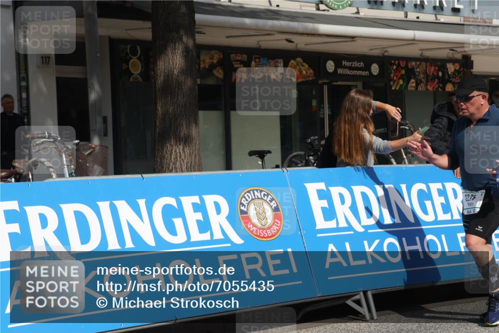 15.09.2024 - PSD Bank Halbmarathon Michael Strokosch http://msf.ph/oto/7055435 15.09.2024 12:41:47 Ziel 2276, 3343, 3344, 3412 meine-sportfotos.de