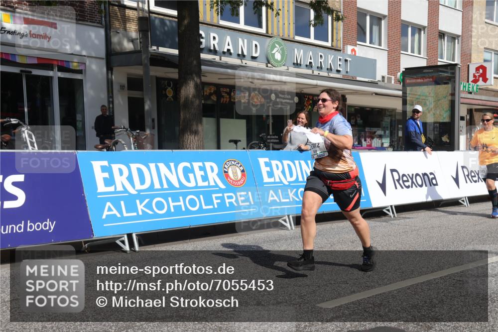 15.09.2024 - PSD Bank Halbmarathon Michael Strokosch http://msf.ph/oto/7055453 15.09.2024 12:41:50 Ziel 2276, 3343, 3344, 3412 meine-sportfotos.de