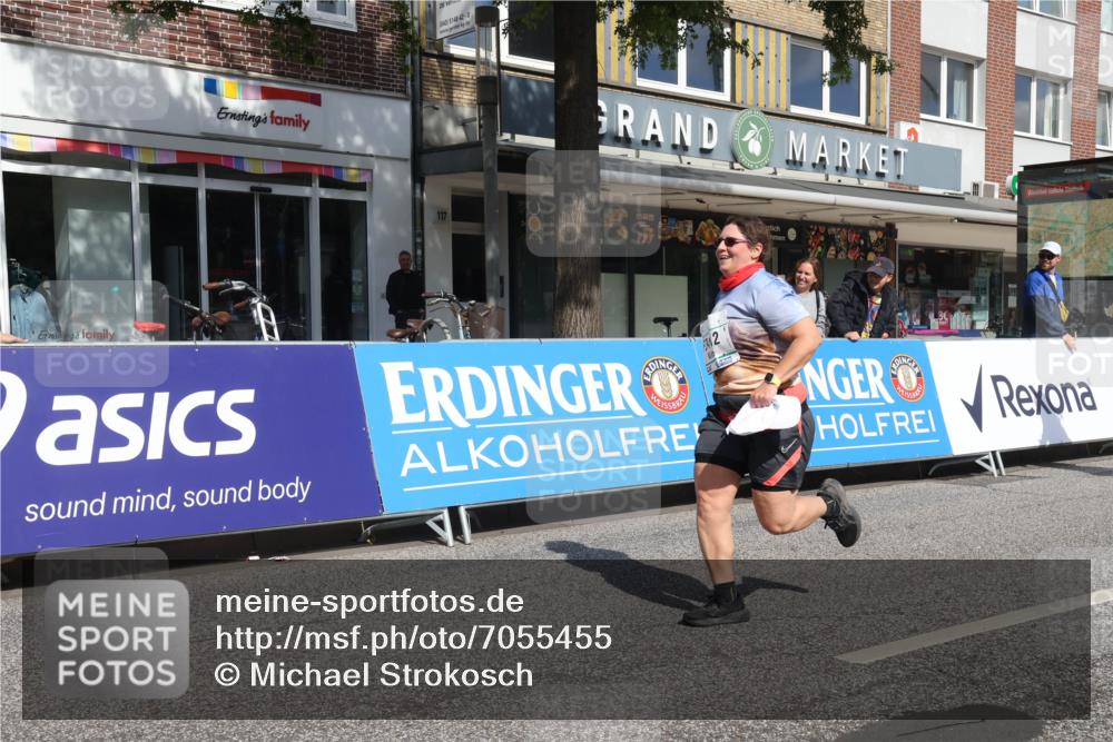 15.09.2024 - PSD Bank Halbmarathon Michael Strokosch http://msf.ph/oto/7055455 15.09.2024 12:41:50 Ziel 2276, 3343, 3344, 3412 meine-sportfotos.de