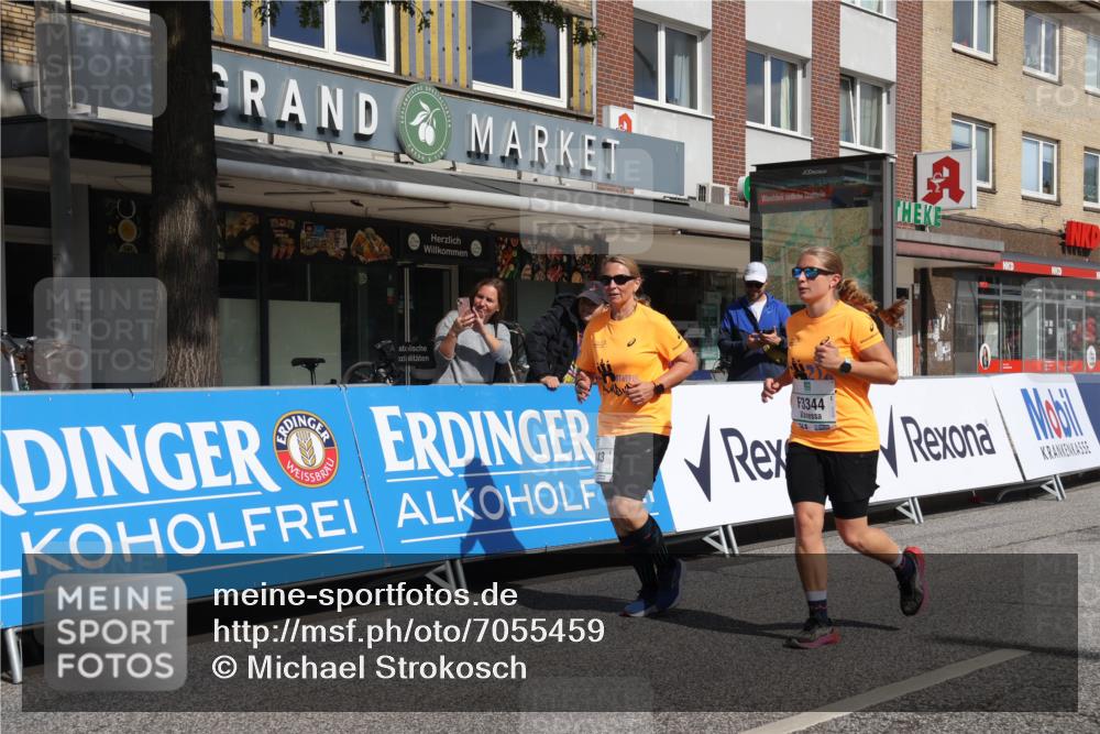 15.09.2024 - PSD Bank Halbmarathon Michael Strokosch http://msf.ph/oto/7055459 15.09.2024 12:41:51 Ziel 2276, 3343, 3344, 3412 meine-sportfotos.de