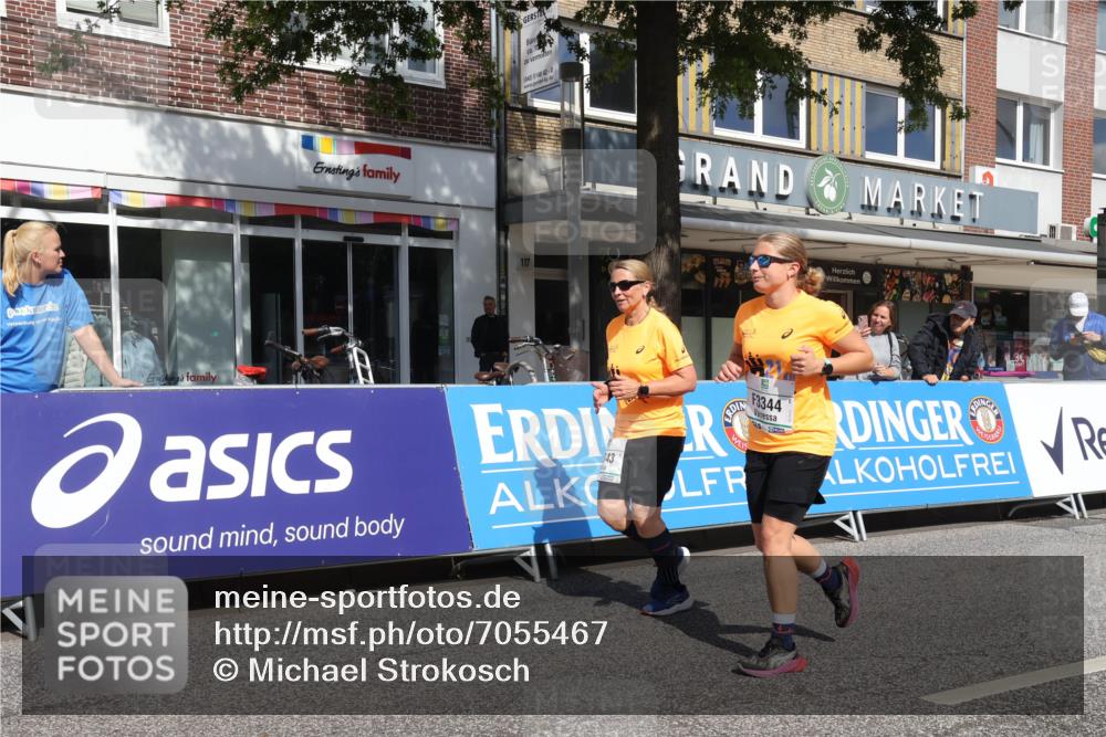 15.09.2024 - PSD Bank Halbmarathon Michael Strokosch http://msf.ph/oto/7055467 15.09.2024 12:41:52 Ziel 2276, 3343, 3344, 3412 meine-sportfotos.de