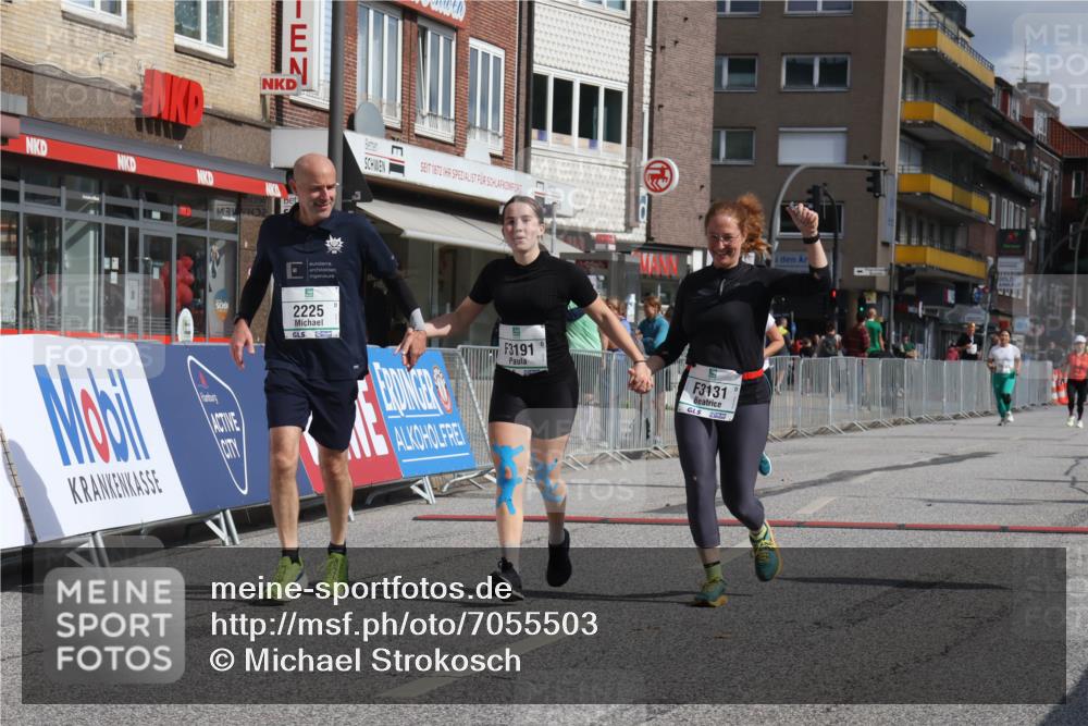 15.09.2024 - PSD Bank Halbmarathon Michael Strokosch http://msf.ph/oto/7055503 15.09.2024 12:42:04 Ziel 2225, 3131, 3191, 3363 meine-sportfotos.de