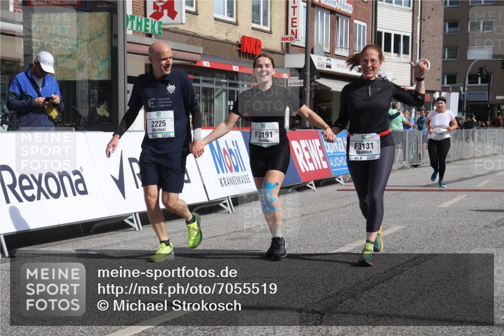 15.09.2024 - PSD Bank Halbmarathon Michael Strokosch http://msf.ph/oto/7055519 15.09.2024 12:42:05 Ziel 2225, 3131, 3191, 3363 meine-sportfotos.de
