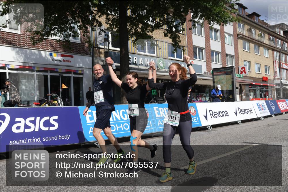 15.09.2024 - PSD Bank Halbmarathon Michael Strokosch http://msf.ph/oto/7055537 15.09.2024 12:42:07 Ziel 2225, 3131, 3191, 3363 meine-sportfotos.de