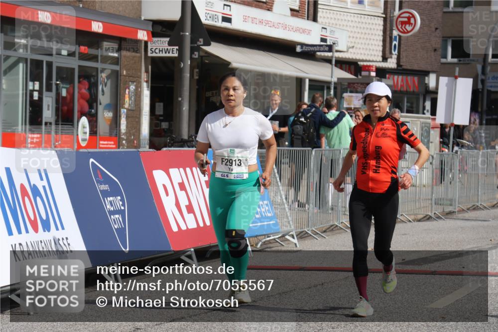 15.09.2024 - PSD Bank Halbmarathon Michael Strokosch http://msf.ph/oto/7055567 15.09.2024 12:42:18 Ziel 2449, 2913, 2966, 3363 meine-sportfotos.de