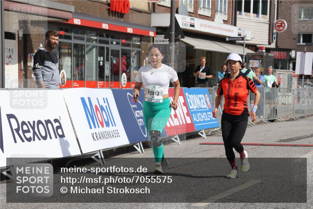 15.09.2024 - PSD Bank Halbmarathon Michael Strokosch http://msf.ph/oto/7055575 15.09.2024 12:42:19 Ziel 2449, 2913, 2966, 3363 meine-sportfotos.de