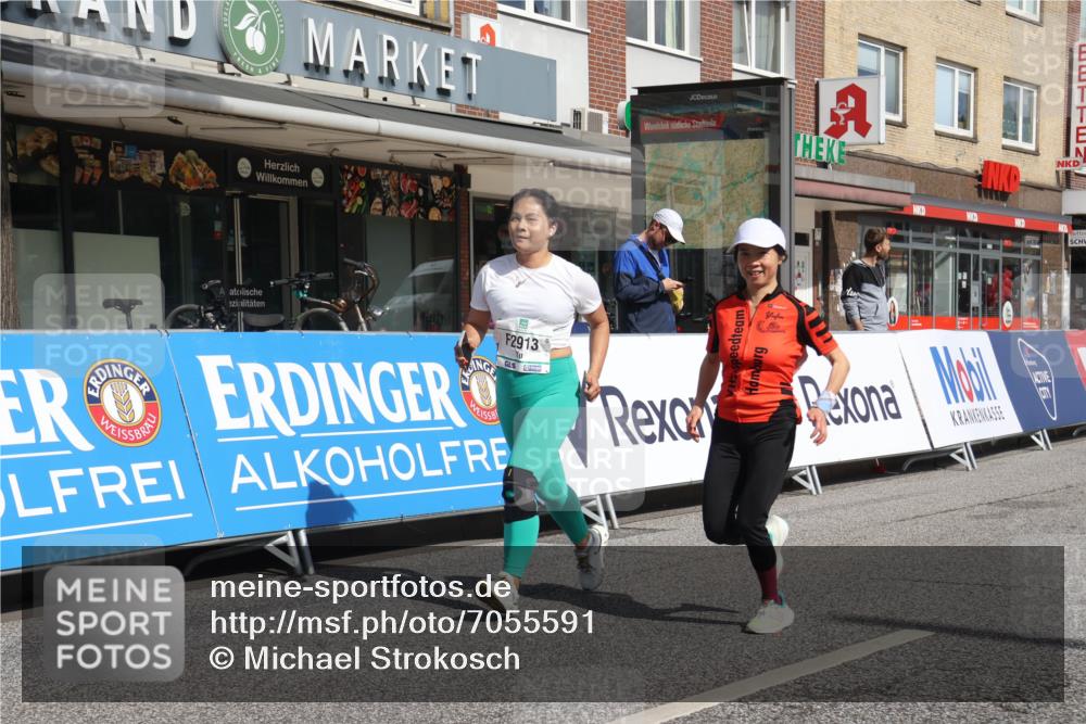 15.09.2024 - PSD Bank Halbmarathon Michael Strokosch http://msf.ph/oto/7055591 15.09.2024 12:42:21 Ziel 2449, 2913, 2966, 3278 meine-sportfotos.de