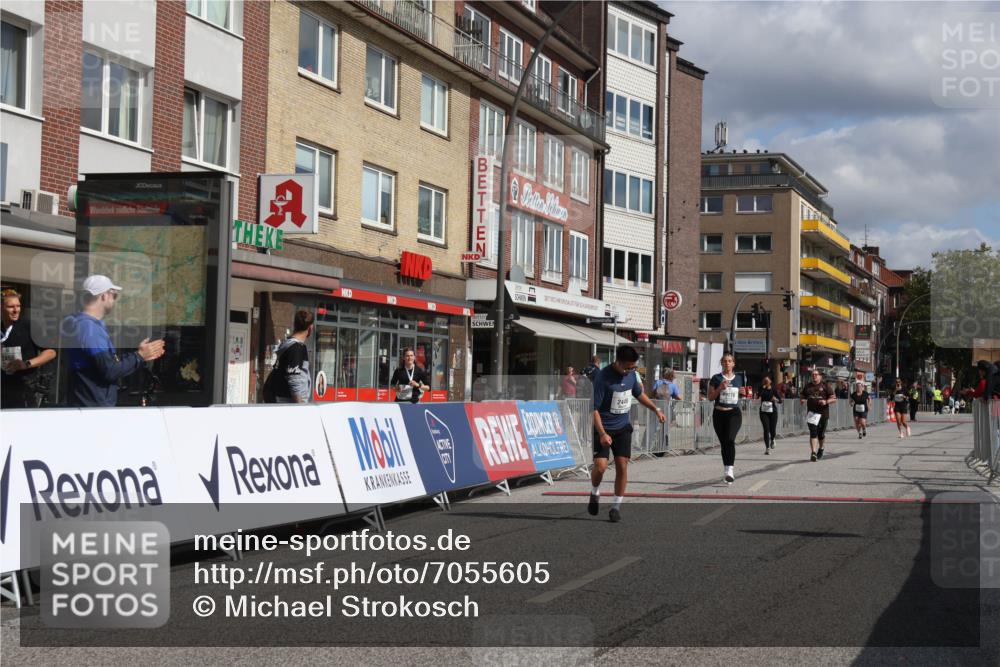15.09.2024 - PSD Bank Halbmarathon Michael Strokosch http://msf.ph/oto/7055605 15.09.2024 12:42:27 Ziel 2273, 2449, 2913, 2966, 3278, 3400 meine-sportfotos.de