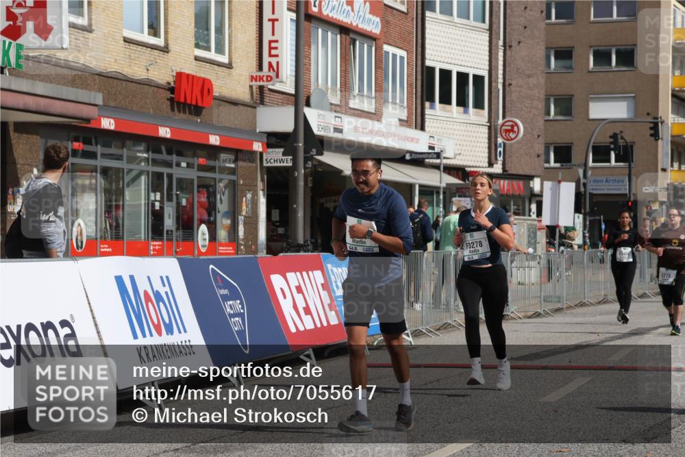 15.09.2024 - PSD Bank Halbmarathon Michael Strokosch http://msf.ph/oto/7055617 15.09.2024 12:42:28 Ziel 2273, 2449, 2913, 2966, 3278, 3400 meine-sportfotos.de
