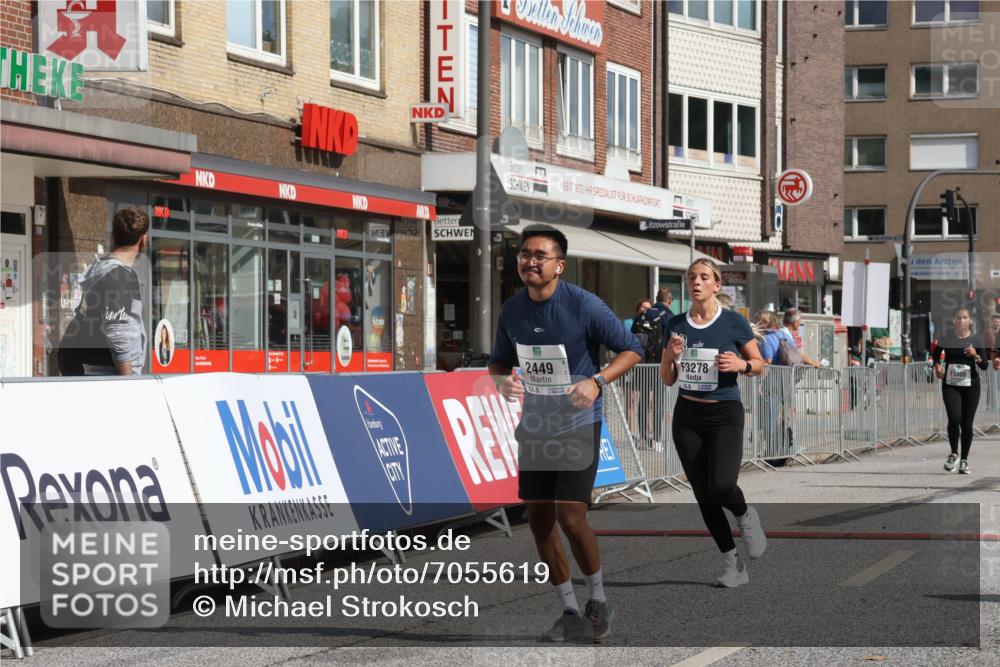 15.09.2024 - PSD Bank Halbmarathon Michael Strokosch http://msf.ph/oto/7055619 15.09.2024 12:42:29 Ziel 2273, 2449, 2913, 2966, 3278, 3400 meine-sportfotos.de