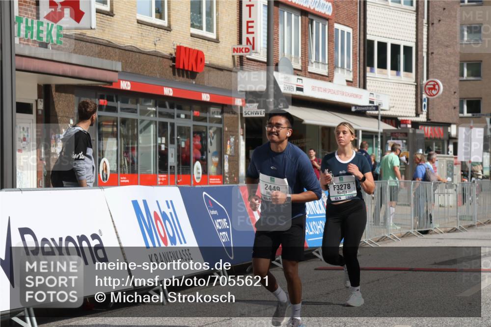 15.09.2024 - PSD Bank Halbmarathon Michael Strokosch http://msf.ph/oto/7055621 15.09.2024 12:42:29 Ziel 2273, 2449, 2913, 2966, 3278, 3400 meine-sportfotos.de