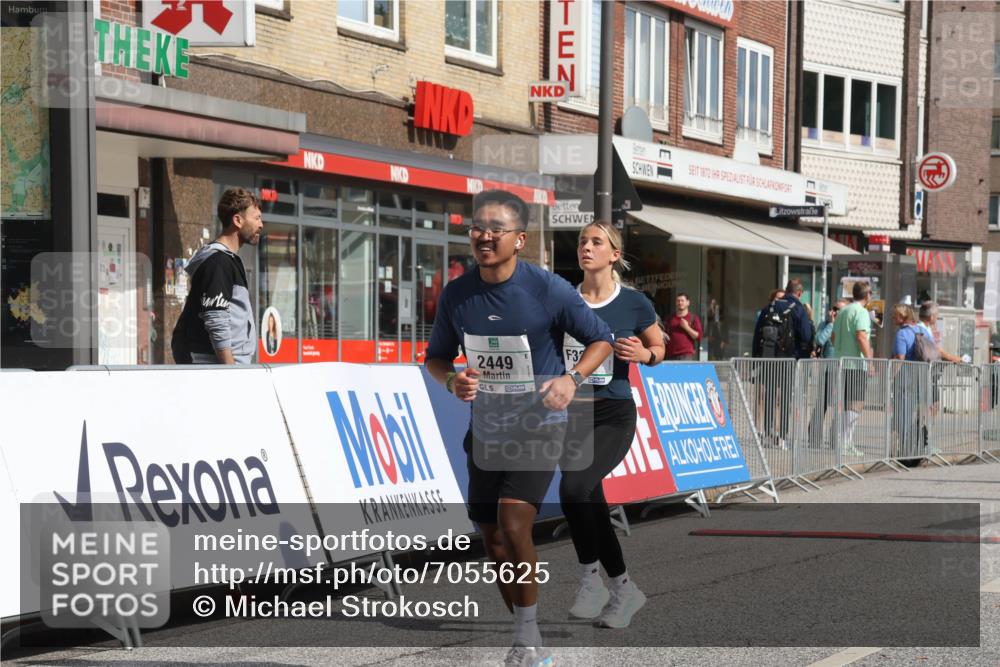 15.09.2024 - PSD Bank Halbmarathon Michael Strokosch http://msf.ph/oto/7055625 15.09.2024 12:42:29 Ziel 2273, 2449, 2913, 2966, 3278, 3400 meine-sportfotos.de