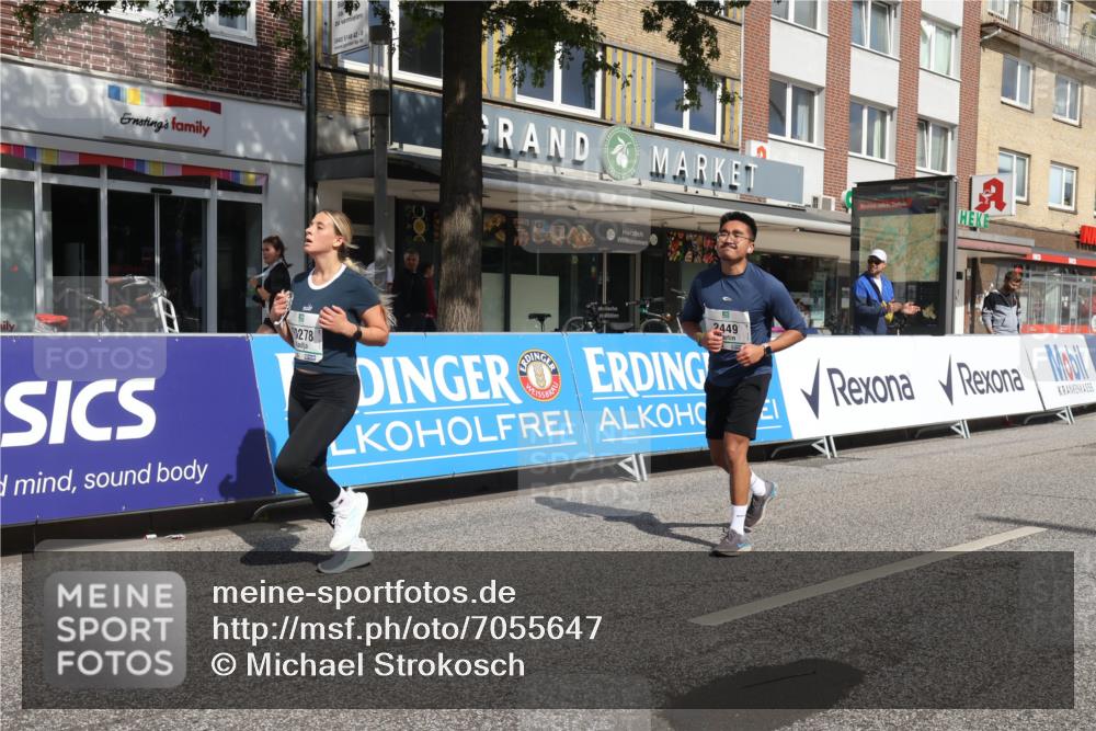 15.09.2024 - PSD Bank Halbmarathon Michael Strokosch http://msf.ph/oto/7055647 15.09.2024 12:42:32 Ziel 2273, 2449, 3278, 3321, 3400 meine-sportfotos.de