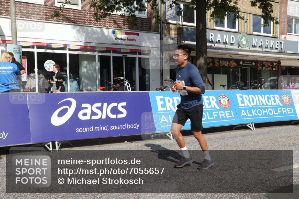 15.09.2024 - PSD Bank Halbmarathon Michael Strokosch http://msf.ph/oto/7055657 15.09.2024 12:42:33 Ziel 2273, 2449, 3242, 3278, 3321, 3400 meine-sportfotos.de