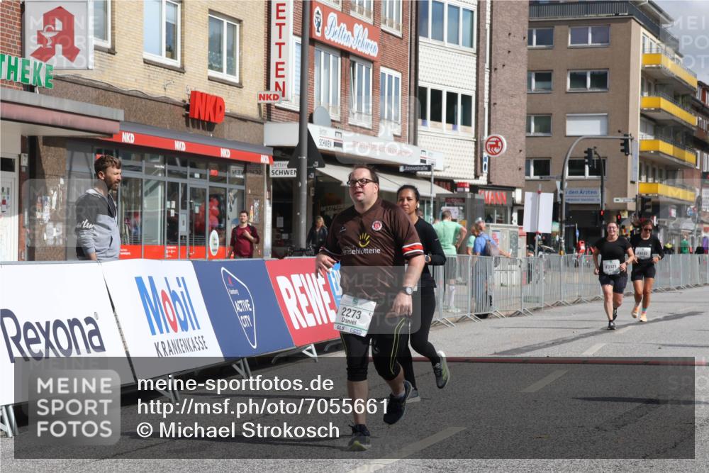 15.09.2024 - PSD Bank Halbmarathon Michael Strokosch http://msf.ph/oto/7055661 15.09.2024 12:42:35 Ziel 2273, 2449, 3242, 3278, 3321, 3400 meine-sportfotos.de