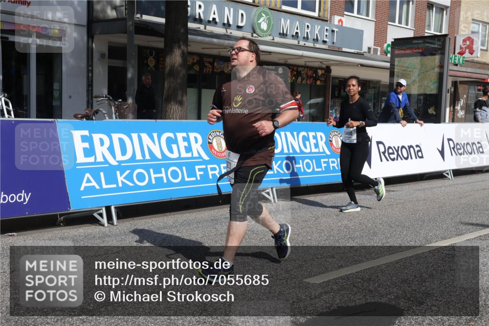 15.09.2024 - PSD Bank Halbmarathon Michael Strokosch http://msf.ph/oto/7055685 15.09.2024 12:42:38 Ziel 2273, 2449, 3242, 3278, 3321, 3400 meine-sportfotos.de