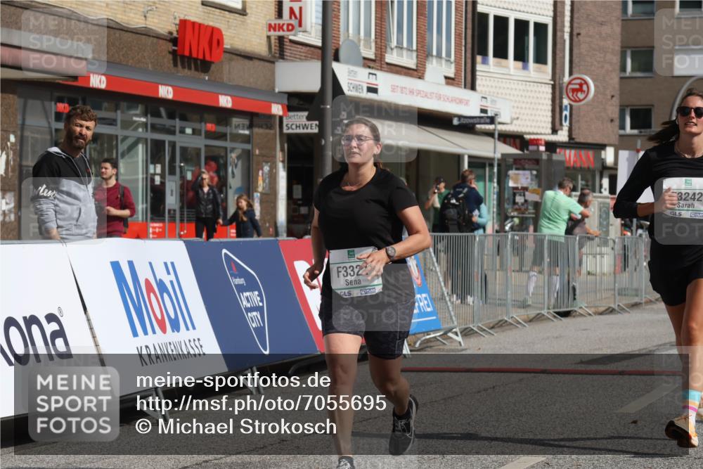15.09.2024 - PSD Bank Halbmarathon Michael Strokosch http://msf.ph/oto/7055695 15.09.2024 12:42:42 Ziel 2273, 3242, 3321, 3400 meine-sportfotos.de