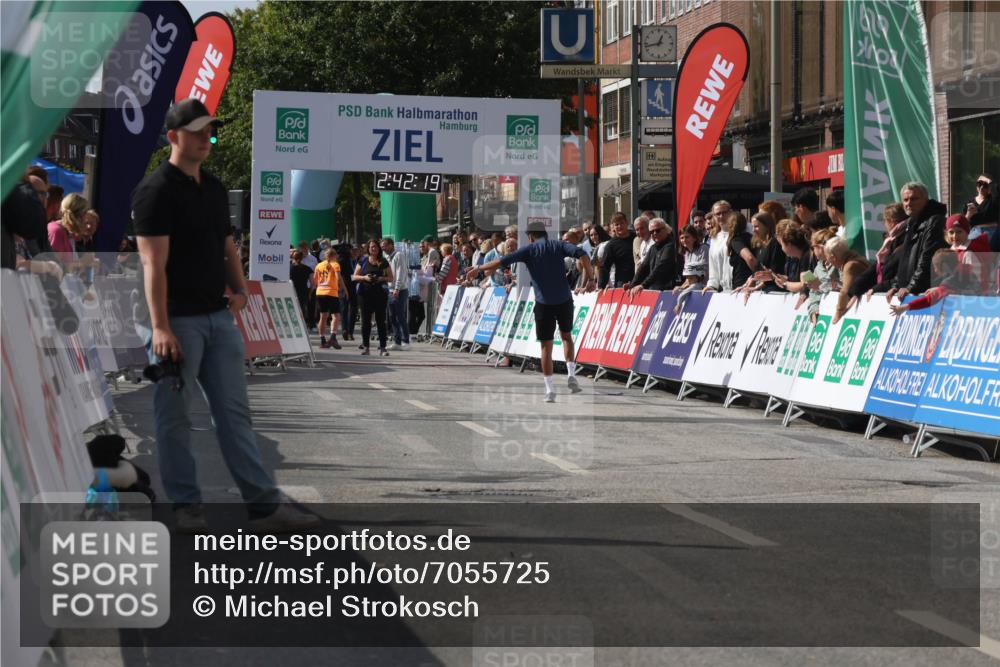 15.09.2024 - PSD Bank Halbmarathon Michael Strokosch http://msf.ph/oto/7055725 15.09.2024 12:43:11 Ziel  meine-sportfotos.de