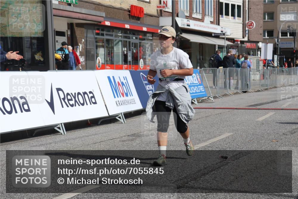 15.09.2024 - PSD Bank Halbmarathon Michael Strokosch http://msf.ph/oto/7055845 15.09.2024 12:44:13 Ziel 1350, 3267 meine-sportfotos.de