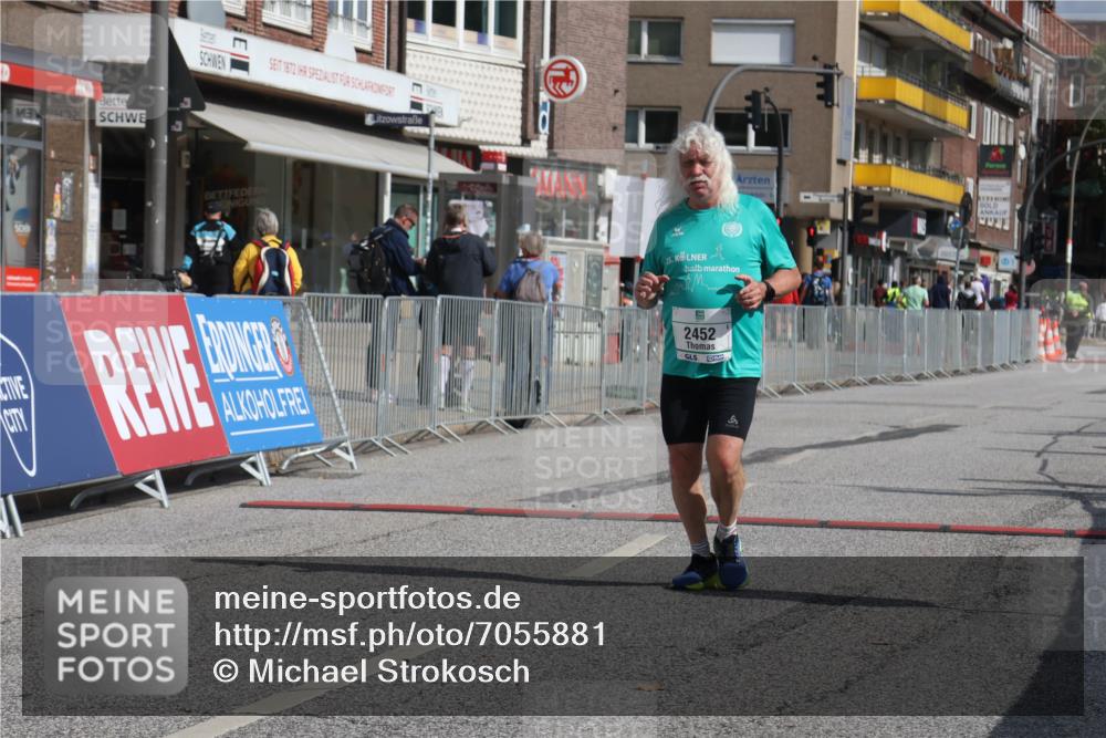 15.09.2024 - PSD Bank Halbmarathon Michael Strokosch http://msf.ph/oto/7055881 15.09.2024 12:44:29 Ziel 2452 meine-sportfotos.de