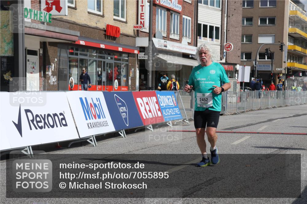 15.09.2024 - PSD Bank Halbmarathon Michael Strokosch http://msf.ph/oto/7055895 15.09.2024 12:44:30 Ziel 2452 meine-sportfotos.de
