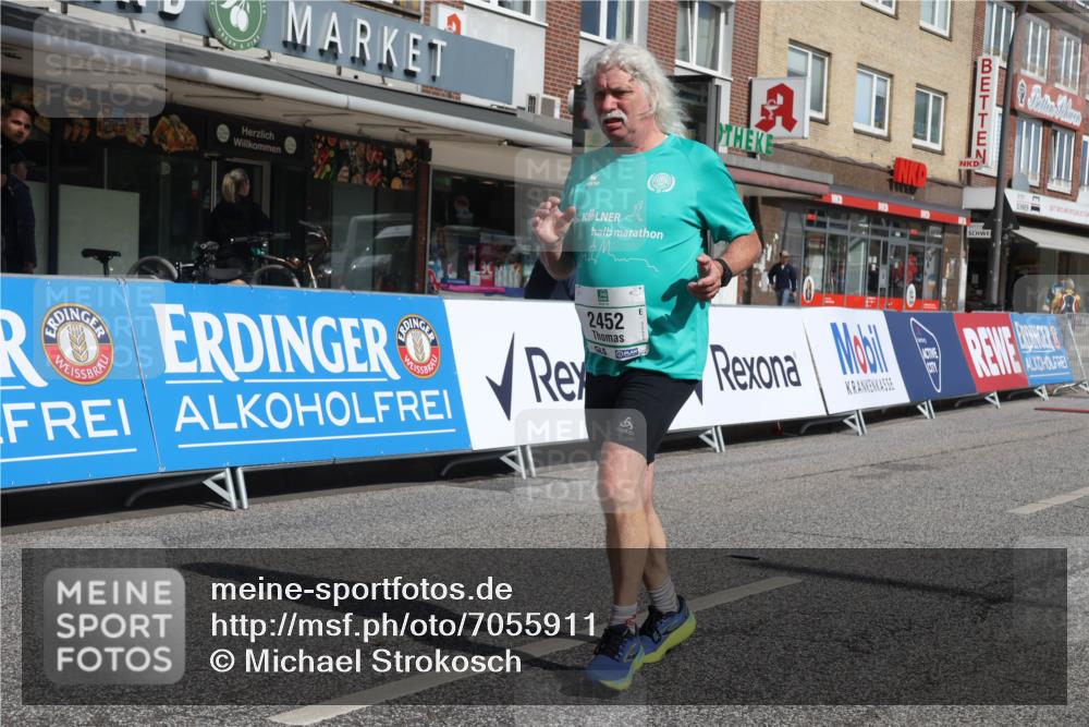 15.09.2024 - PSD Bank Halbmarathon Michael Strokosch http://msf.ph/oto/7055911 15.09.2024 12:44:32 Ziel 2452 meine-sportfotos.de