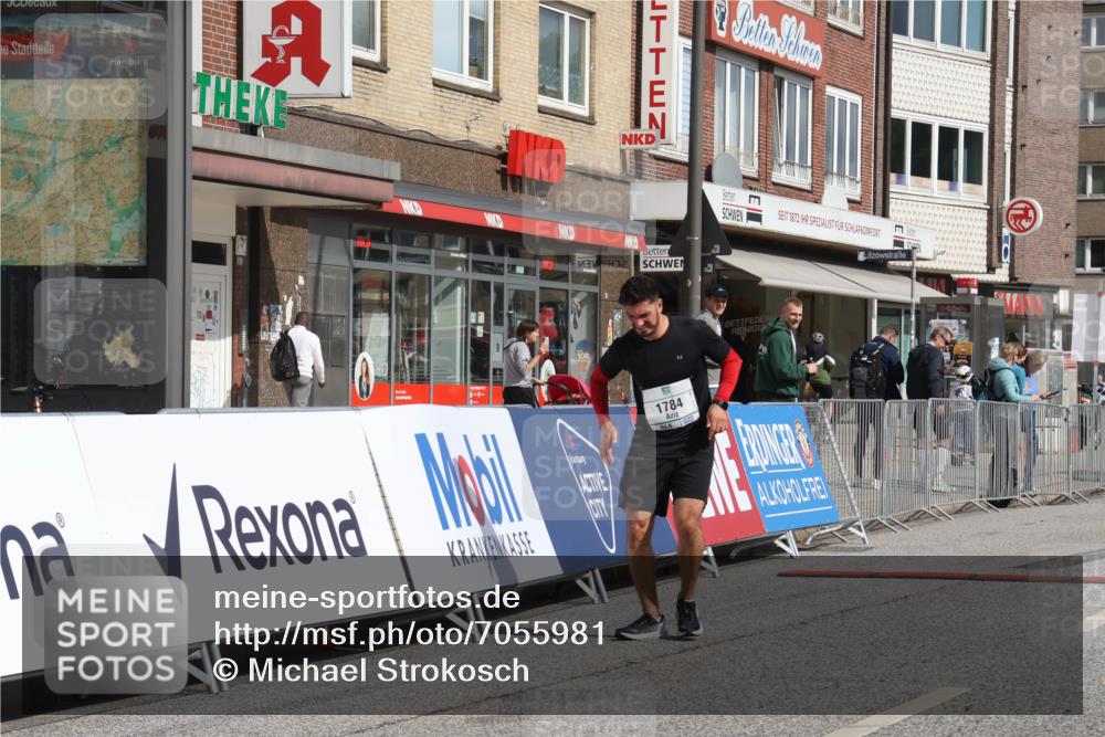 15.09.2024 - PSD Bank Halbmarathon Michael Strokosch http://msf.ph/oto/7055981 15.09.2024 12:45:52 Ziel 1784 meine-sportfotos.de
