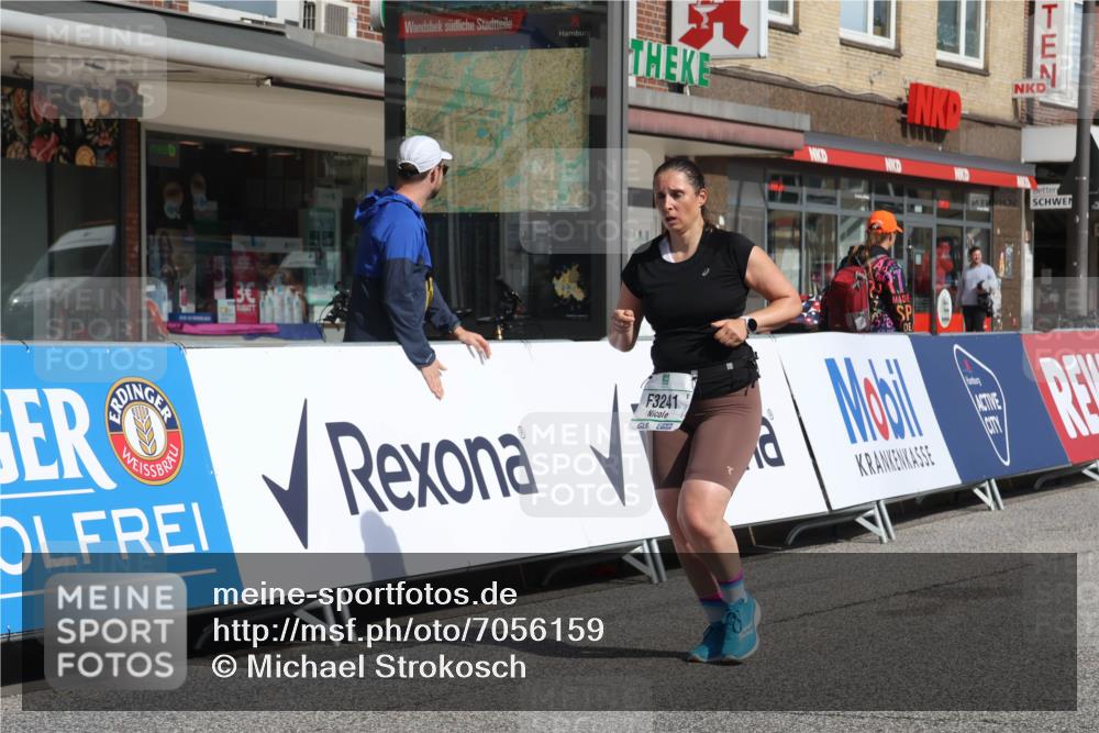 15.09.2024 - PSD Bank Halbmarathon Michael Strokosch http://msf.ph/oto/7056159 15.09.2024 12:46:27 Ziel 3241, 3455 meine-sportfotos.de