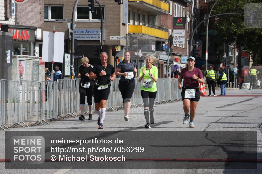 15.09.2024 - PSD Bank Halbmarathon Michael Strokosch http://msf.ph/oto/7056299 15.09.2024 12:47:27 Ziel 3459, 3460, 3461 meine-sportfotos.de