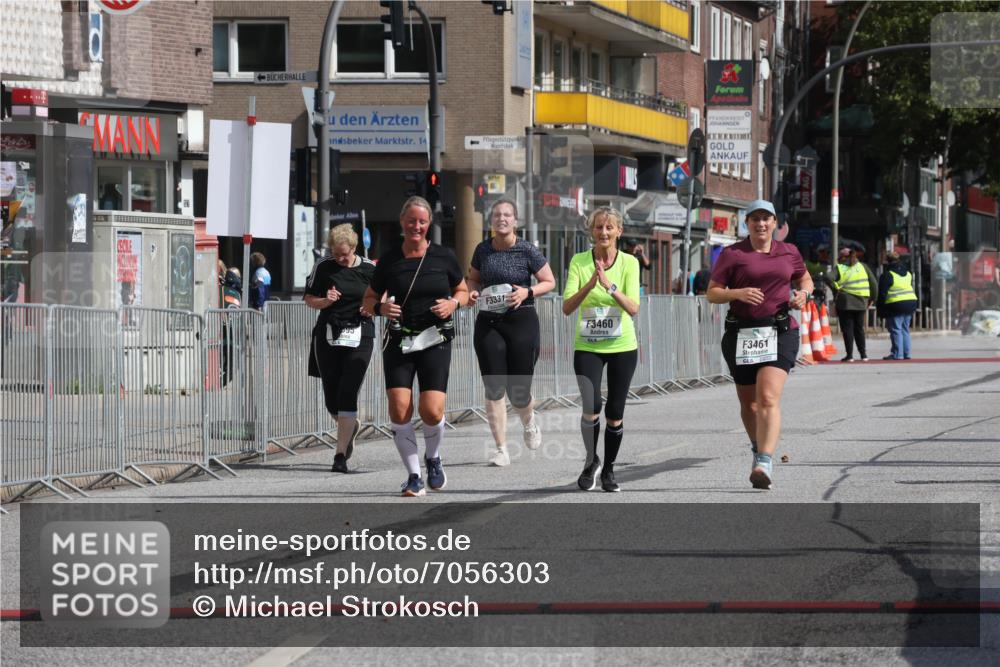 15.09.2024 - PSD Bank Halbmarathon Michael Strokosch http://msf.ph/oto/7056303 15.09.2024 12:47:28 Ziel 3459, 3460, 3461 meine-sportfotos.de