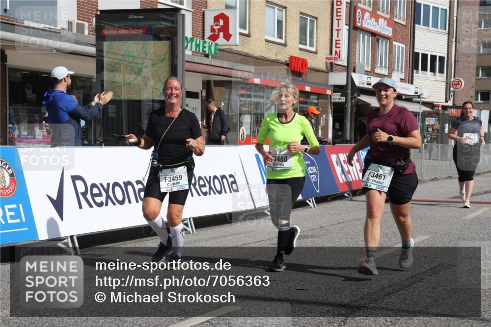 15.09.2024 - PSD Bank Halbmarathon Michael Strokosch http://msf.ph/oto/7056363 15.09.2024 12:47:36 Ziel 3331, 3395, 3459, 3460, 3461 meine-sportfotos.de