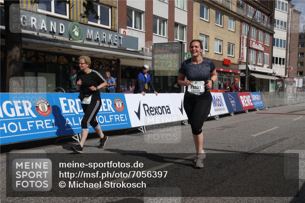 15.09.2024 - PSD Bank Halbmarathon Michael Strokosch http://msf.ph/oto/7056397 15.09.2024 12:47:41 Ziel 3331, 3395, 3459, 3460, 3461 meine-sportfotos.de