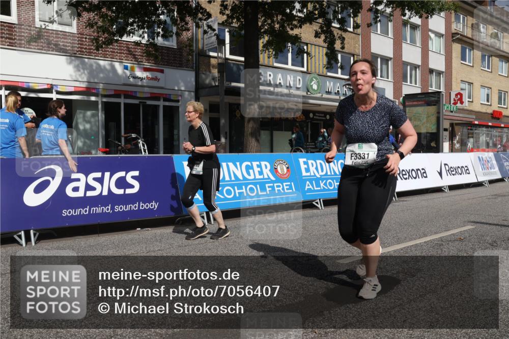 15.09.2024 - PSD Bank Halbmarathon Michael Strokosch http://msf.ph/oto/7056407 15.09.2024 12:47:42 Ziel 3331, 3395, 3459, 3460, 3461 meine-sportfotos.de