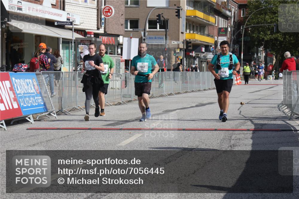 15.09.2024 - PSD Bank Halbmarathon Michael Strokosch http://msf.ph/oto/7056445 15.09.2024 12:49:31 Ziel 1962, 2235, 2529, 3113 meine-sportfotos.de