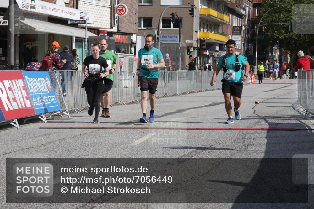 15.09.2024 - PSD Bank Halbmarathon Michael Strokosch http://msf.ph/oto/7056449 15.09.2024 12:49:32 Ziel 1962, 2235, 2529, 3113 meine-sportfotos.de