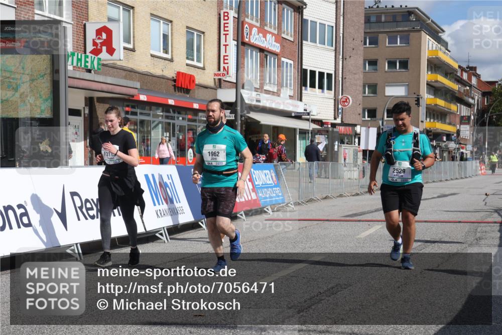 15.09.2024 - PSD Bank Halbmarathon Michael Strokosch http://msf.ph/oto/7056471 15.09.2024 12:49:35 Ziel 1962, 2235, 2529, 3113 meine-sportfotos.de