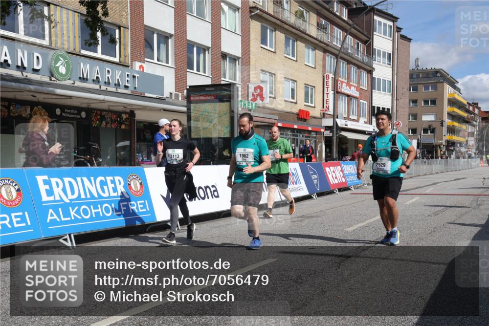 15.09.2024 - PSD Bank Halbmarathon Michael Strokosch http://msf.ph/oto/7056479 15.09.2024 12:49:37 Ziel 1962, 2235, 2529, 3113 meine-sportfotos.de