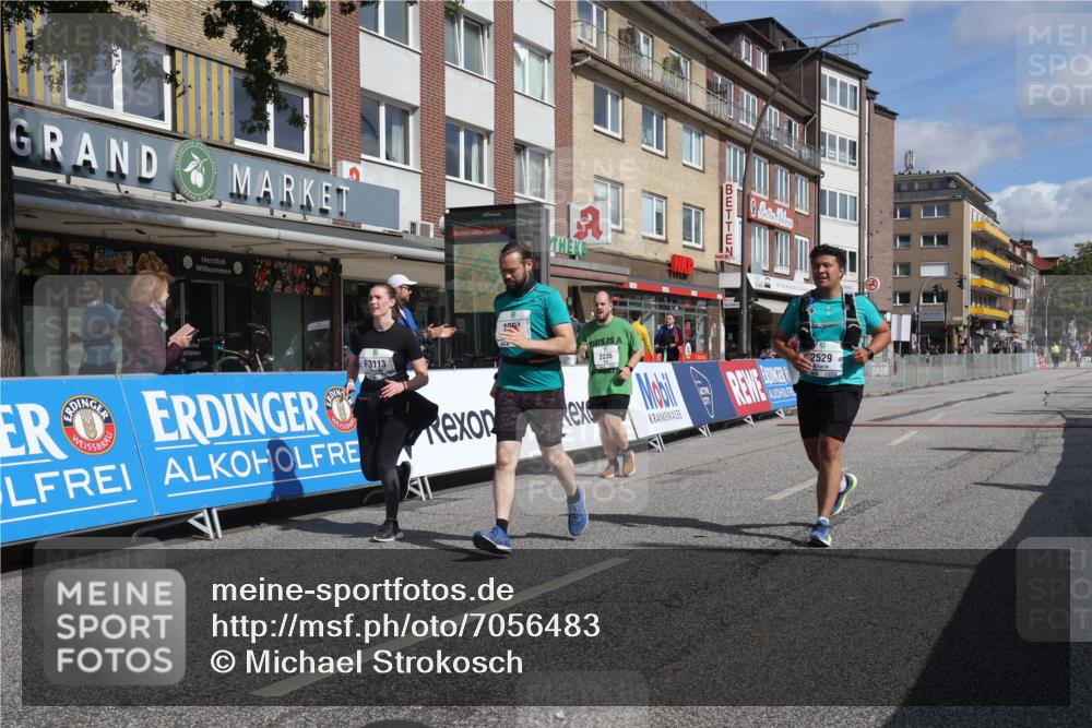 15.09.2024 - PSD Bank Halbmarathon Michael Strokosch http://msf.ph/oto/7056483 15.09.2024 12:49:37 Ziel 1962, 2235, 2529, 3113 meine-sportfotos.de