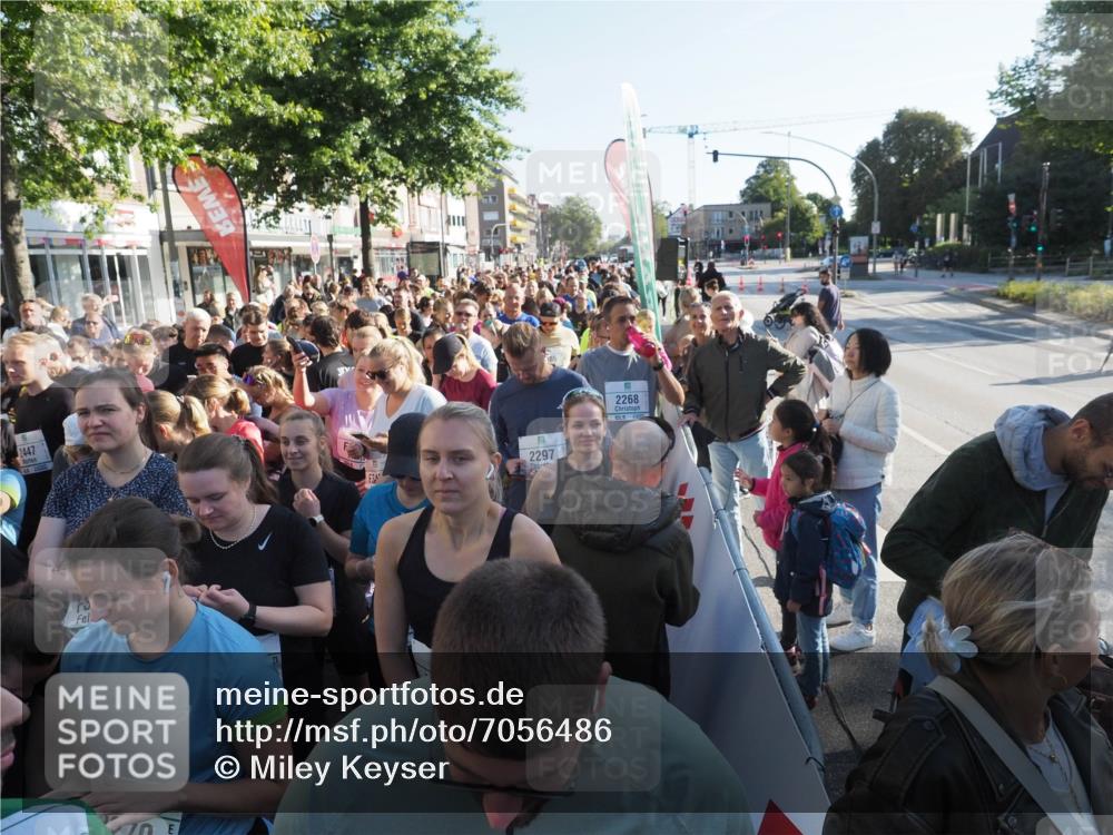 15.09.2024 - PSD Bank Halbmarathon Miley Keyser http://msf.ph/oto/7056486 15.09.2024 09:58:44 Ziel  meine-sportfotos.de