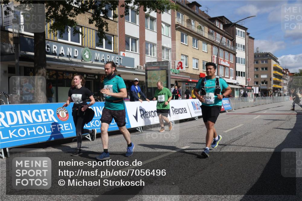 15.09.2024 - PSD Bank Halbmarathon Michael Strokosch http://msf.ph/oto/7056496 15.09.2024 12:49:37 Ziel 1962, 2235, 2529, 3113 meine-sportfotos.de