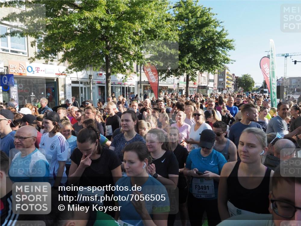 15.09.2024 - PSD Bank Halbmarathon Miley Keyser http://msf.ph/oto/7056505 15.09.2024 09:58:48 Ziel  meine-sportfotos.de