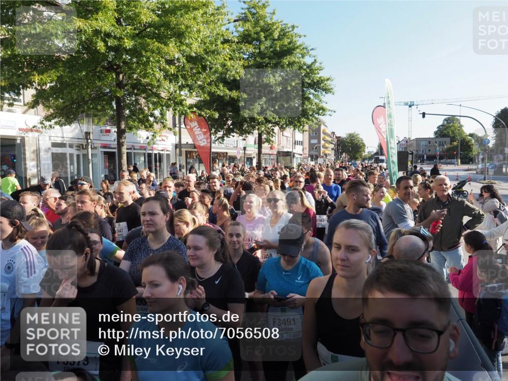 15.09.2024 - PSD Bank Halbmarathon Miley Keyser http://msf.ph/oto/7056508 15.09.2024 09:58:49 Ziel  meine-sportfotos.de