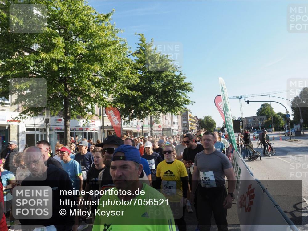 15.09.2024 - PSD Bank Halbmarathon Miley Keyser http://msf.ph/oto/7056521 15.09.2024 10:03:37 Ziel  meine-sportfotos.de