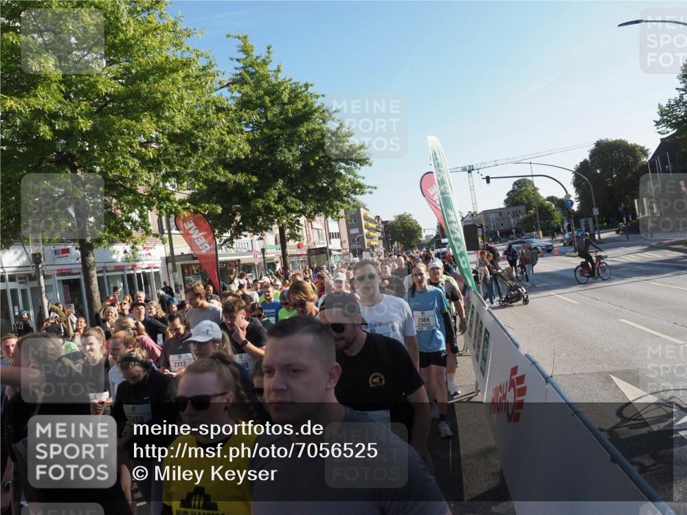 15.09.2024 - PSD Bank Halbmarathon Miley Keyser http://msf.ph/oto/7056525 15.09.2024 10:03:39 Ziel  meine-sportfotos.de