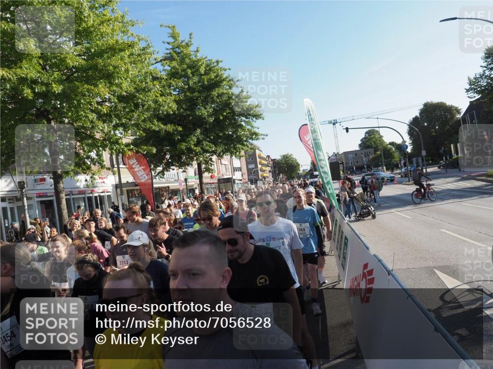 15.09.2024 - PSD Bank Halbmarathon Miley Keyser http://msf.ph/oto/7056528 15.09.2024 10:03:39 Ziel  meine-sportfotos.de