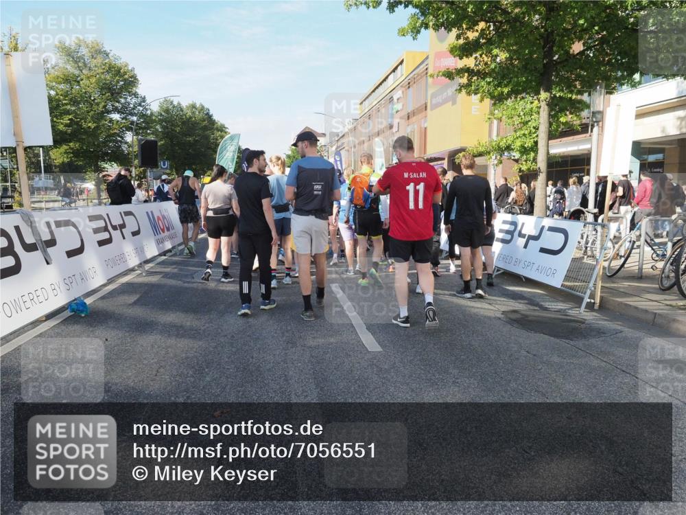 15.09.2024 - PSD Bank Halbmarathon Miley Keyser http://msf.ph/oto/7056551 15.09.2024 10:04:20 Ziel  meine-sportfotos.de